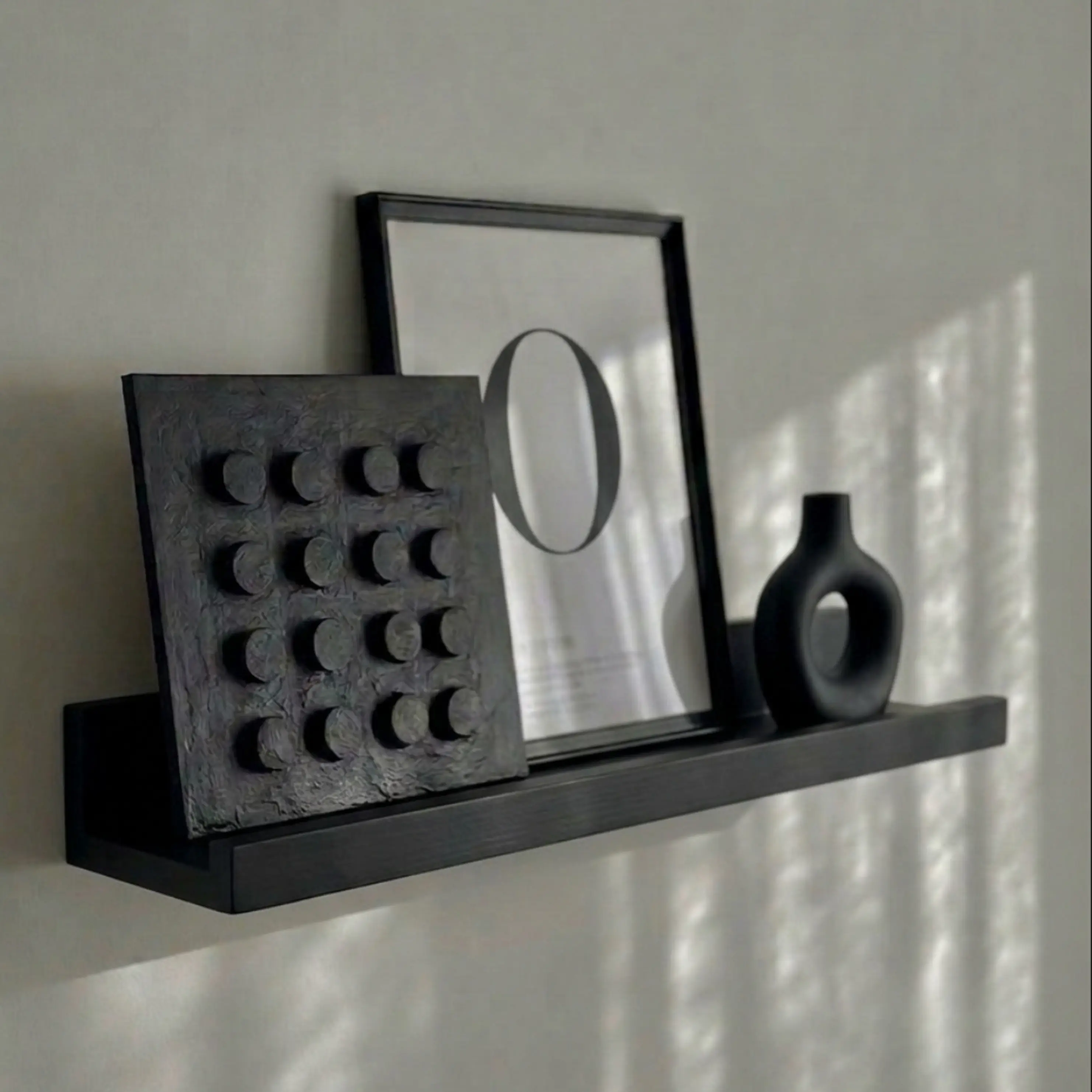 Repisa Lineal de madera / Tinte negro (valor unitario)  1