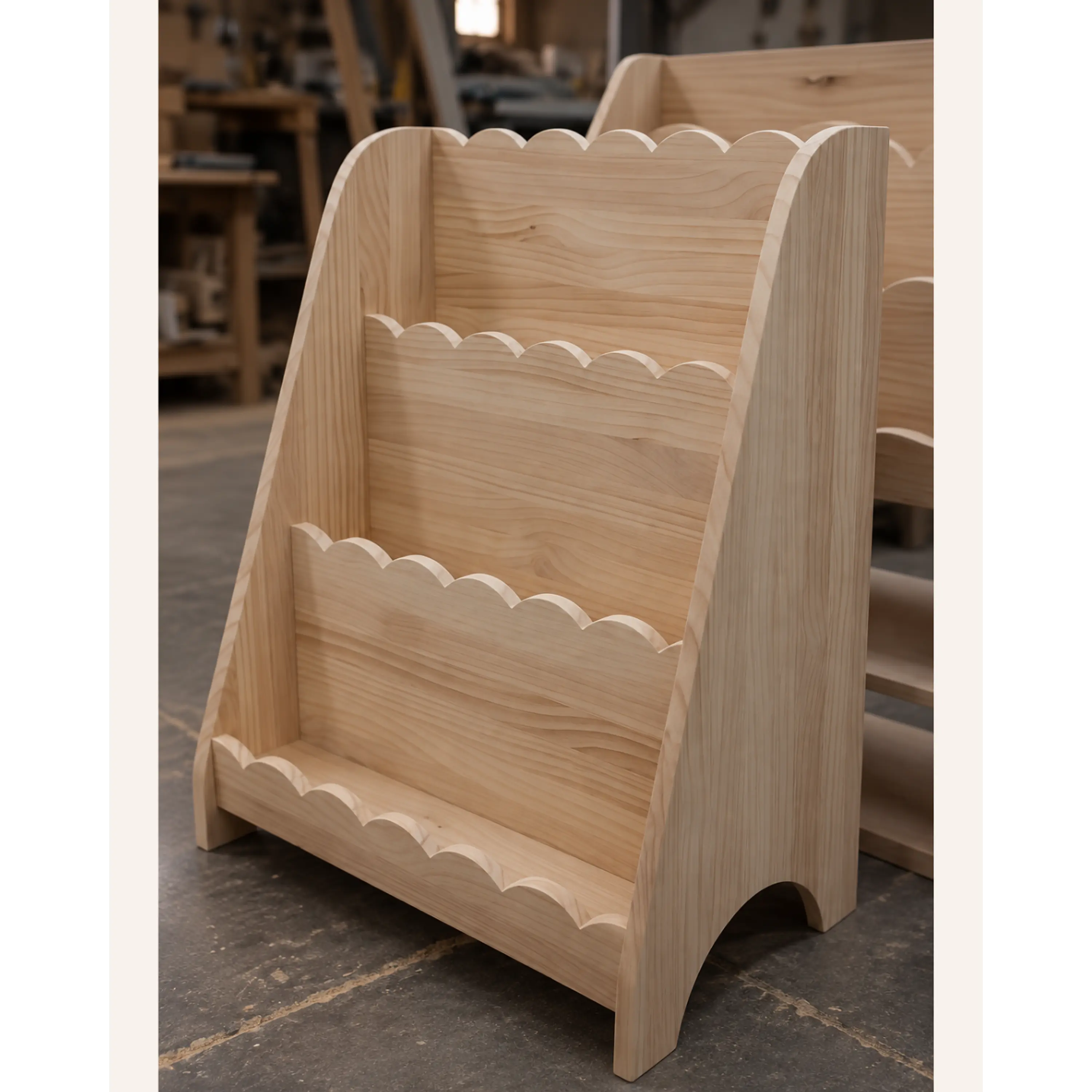 Librero infantil de madera Scalloped / Hecho de madera maciza  2