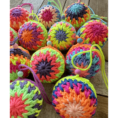 TALLER DE CROCHET BOLITAS NAVIDEÑAS