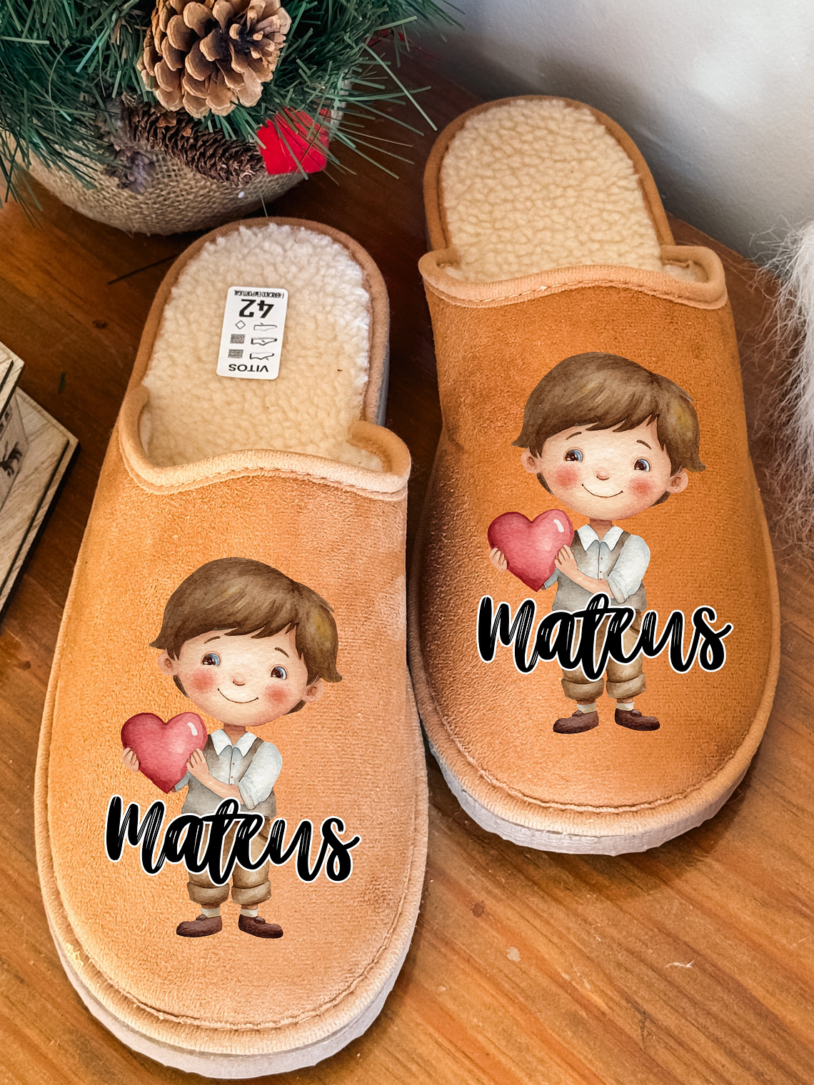 Chinelos Personalizados Menino Moreno Carinhoso 1