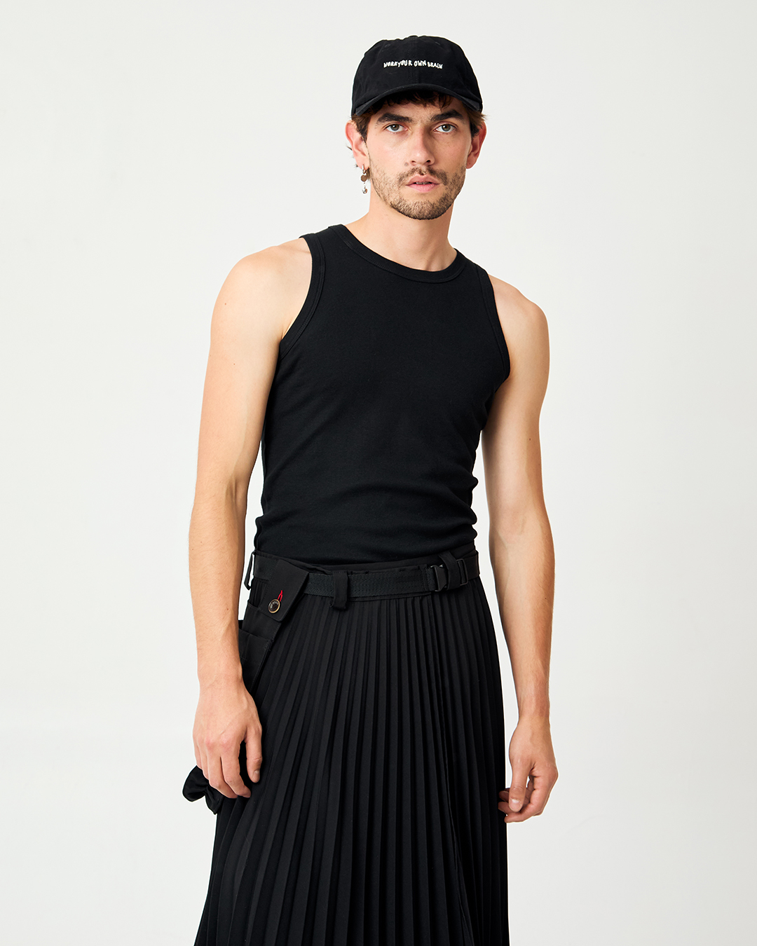 TANK TOP TOM NEGRO 2