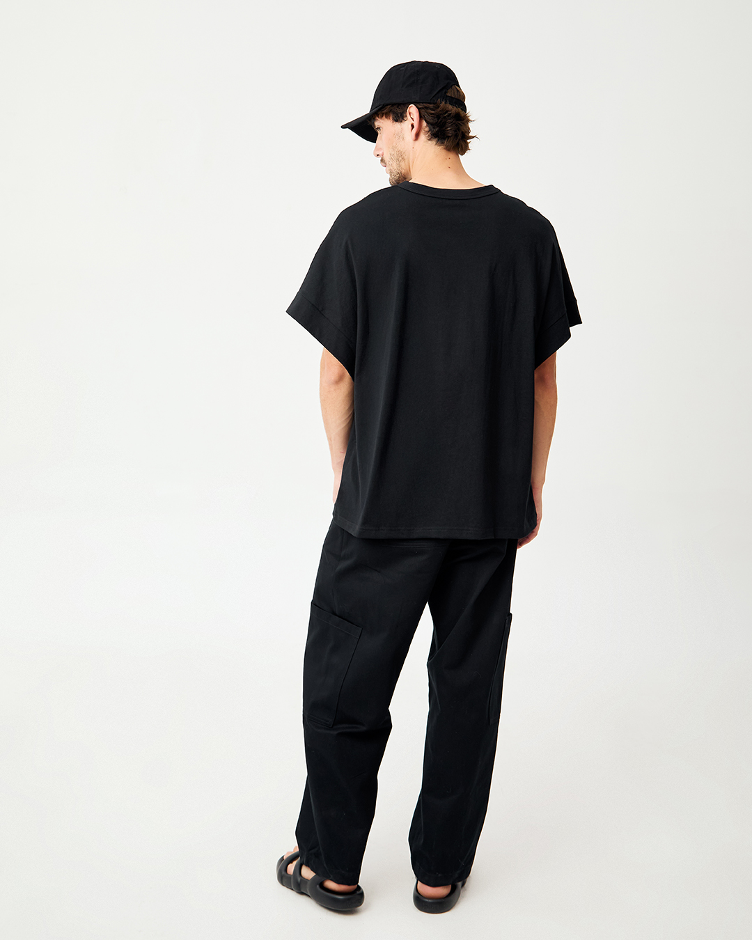 POLERA ANTON CROP NEGRO 3