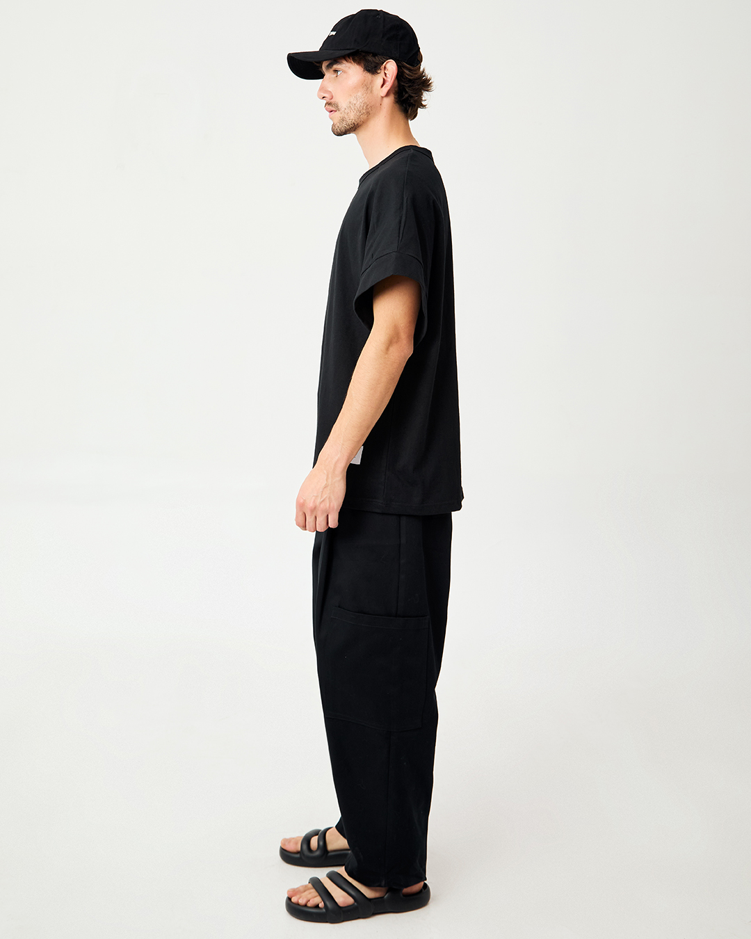 POLERA ANTON CROP NEGRO 2