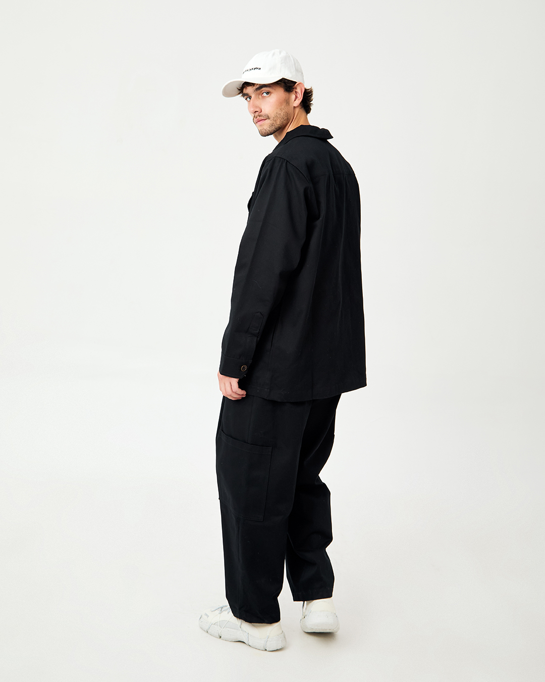 CHAQUETA RUMI UTILITARIA NEGRA  5