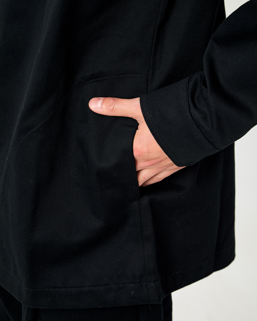 CHAQUETA RUMI UTILITARIA NEGRA  11