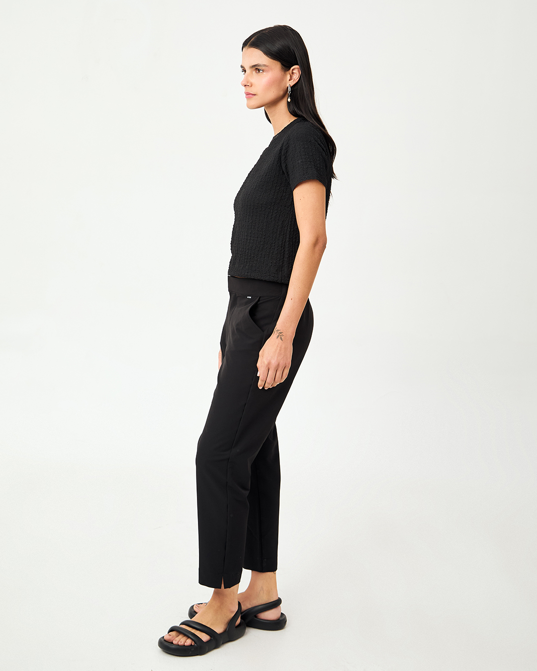 PANTALON IRU STRIP NEGRO 3