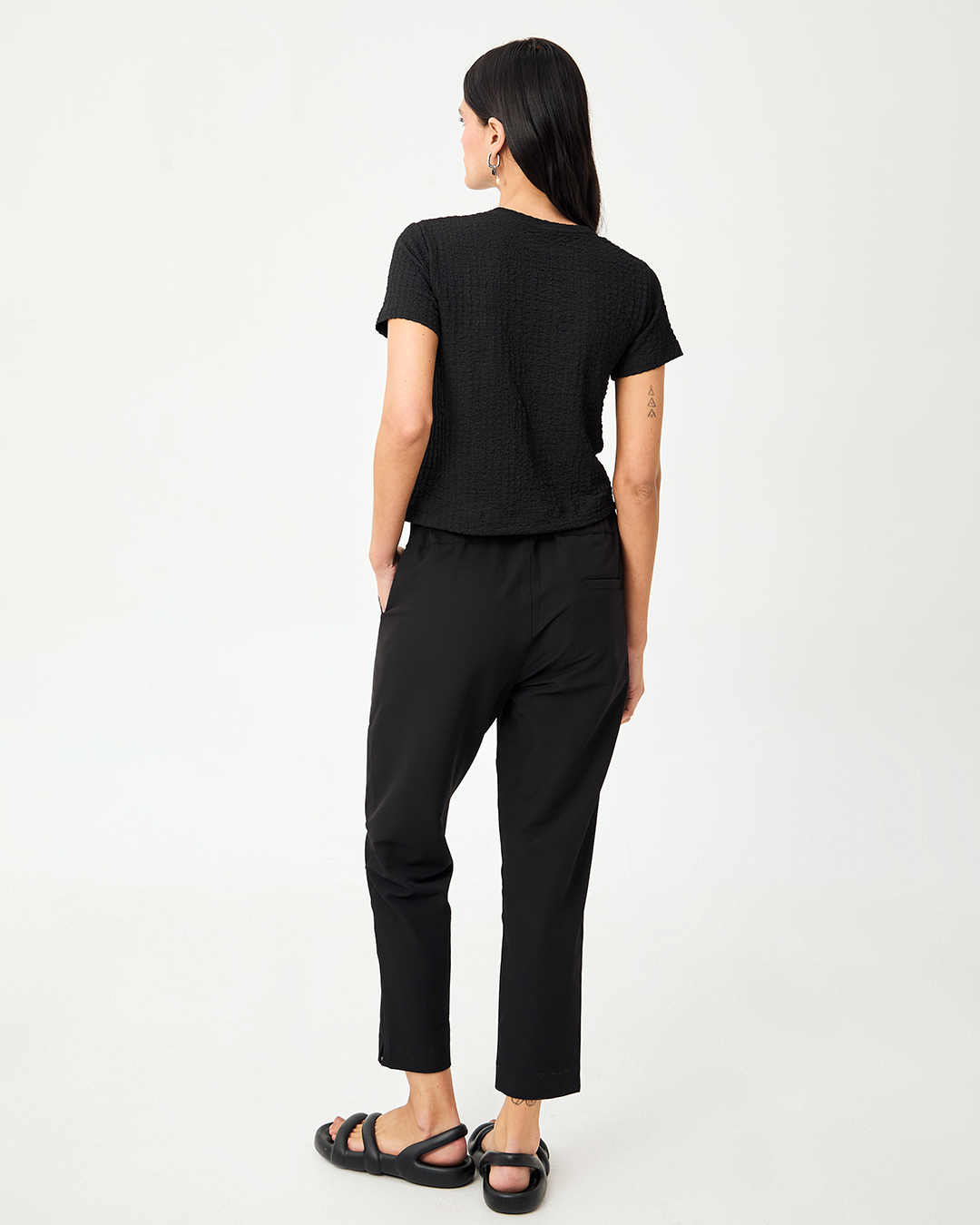 PANTALON IRU STRIP NEGRO 4