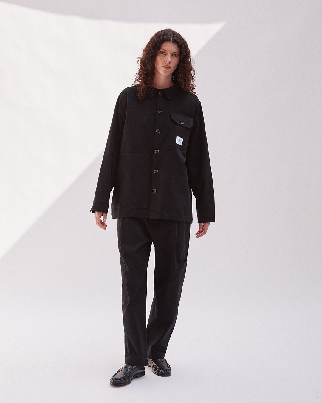 CHAQUETA RUMI UTILITARIA NEGRA  2