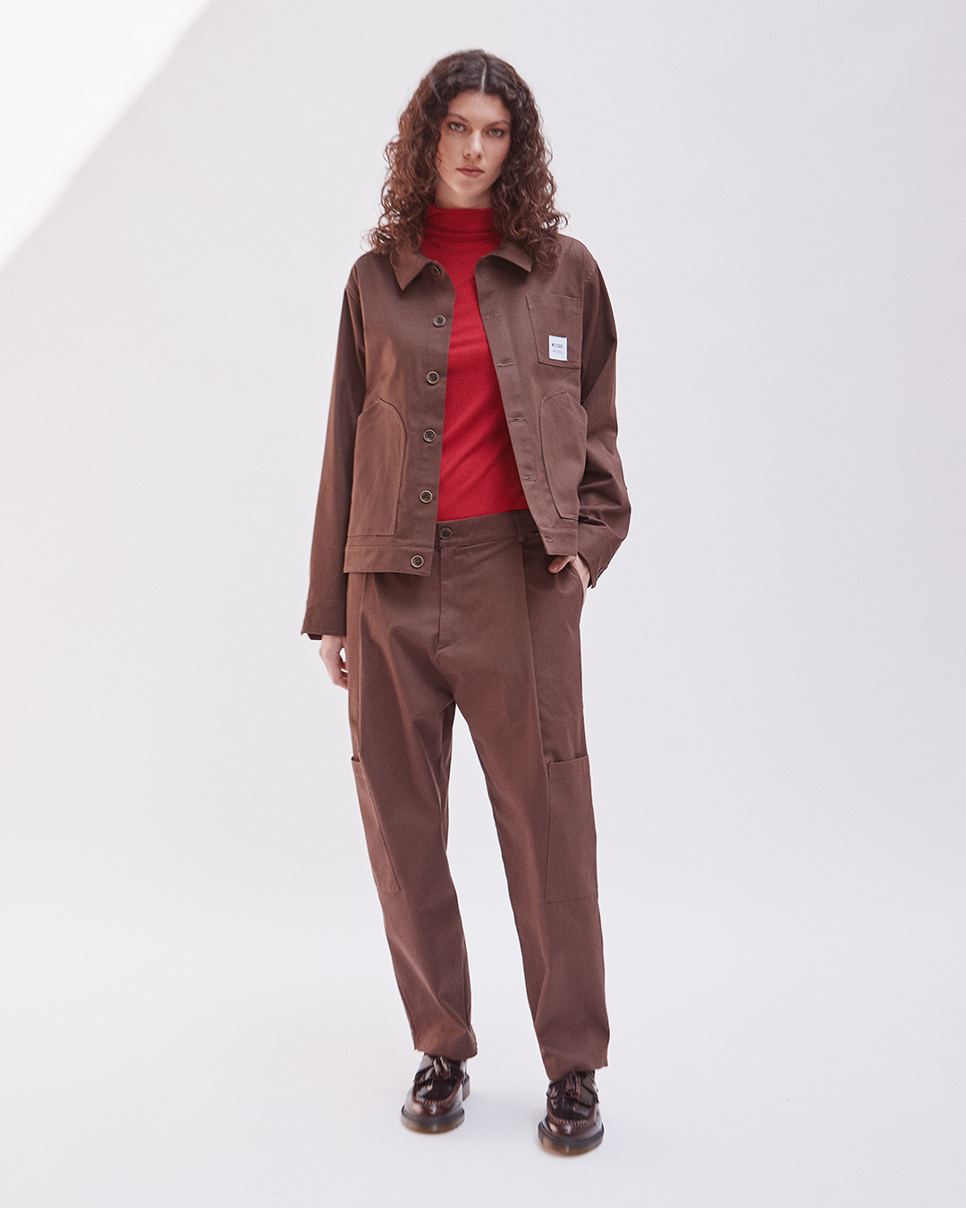 CHAQUETA AWAKI CROP MOCA 3