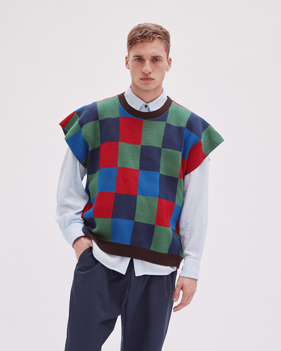 VEST PIXEL BOLD 1