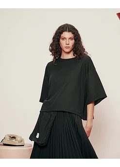 POLERA ANKA BOXY ACANALADO NEGRO