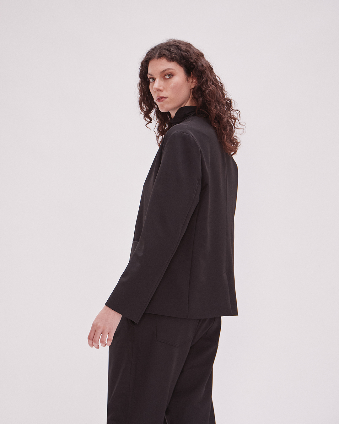 BLAZER ANKA NEGRO 4