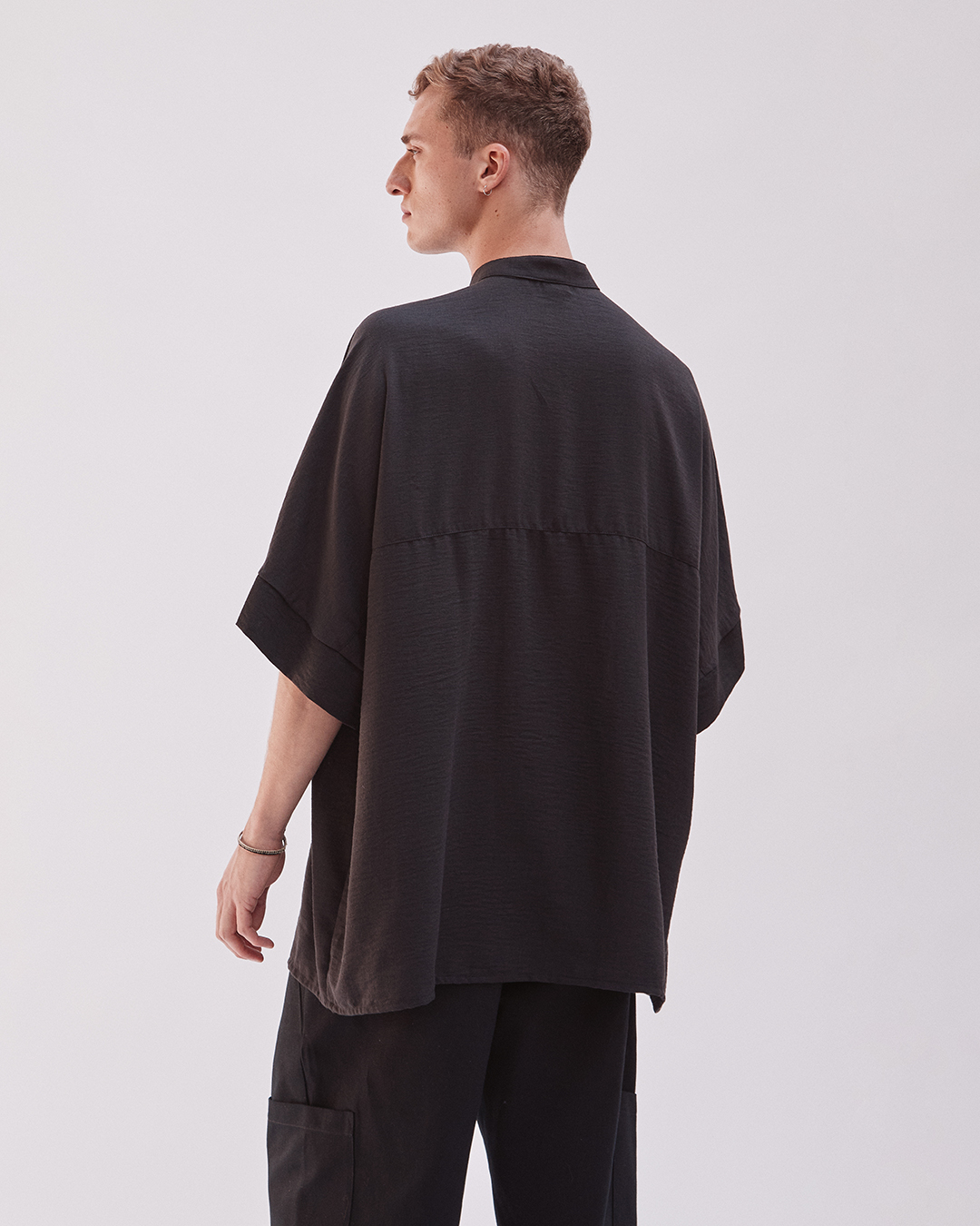 CAMISA ALBAR LIVIANA NEGRA 4