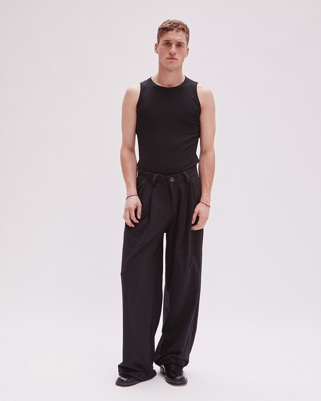 TANK TOP TOM NEGRO 6