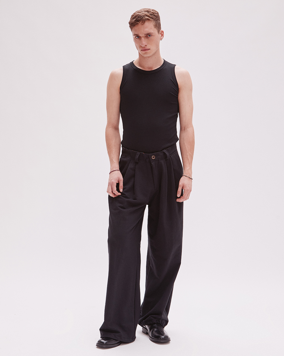 TANK TOP TOM NEGRO 1