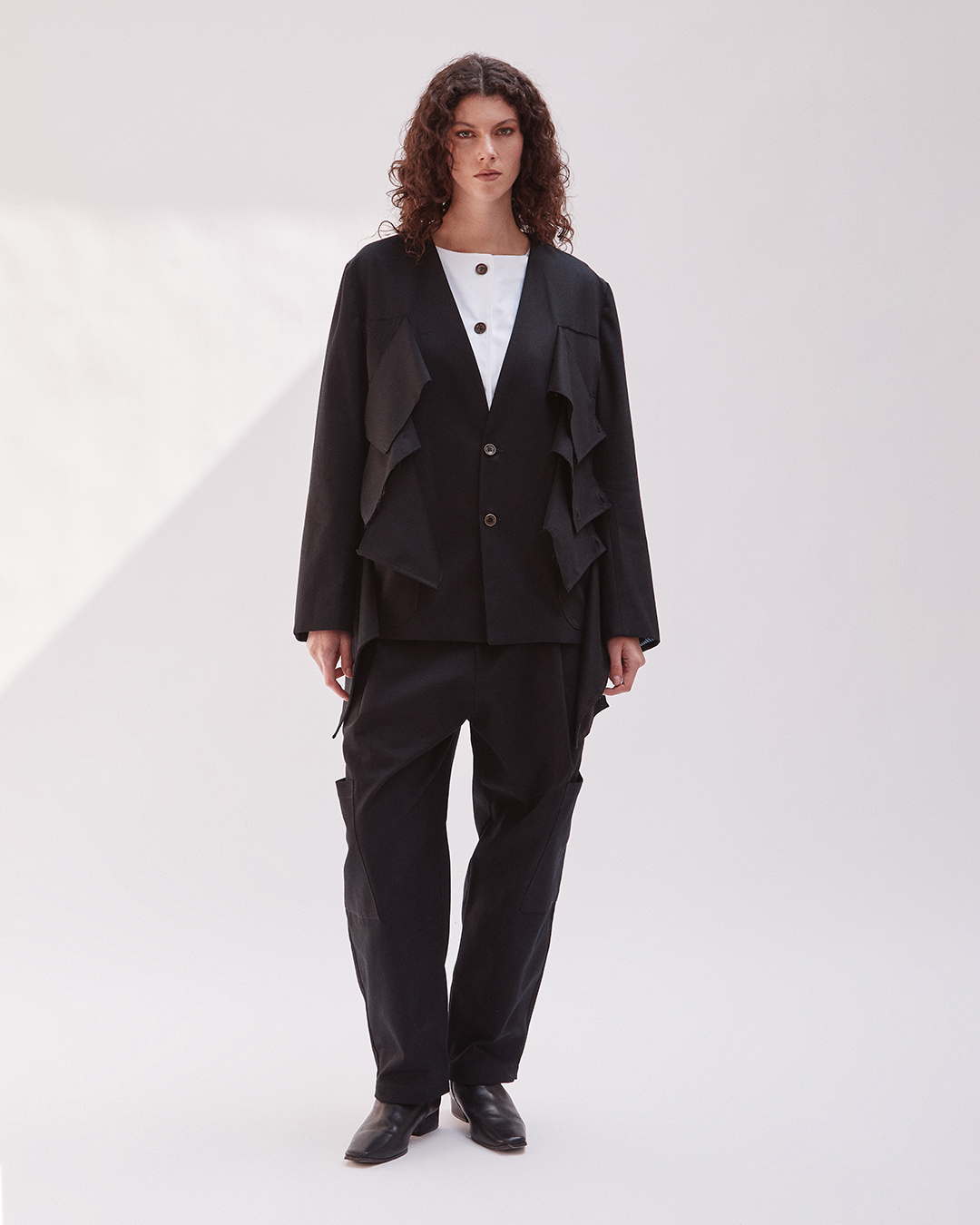 CHAQUETA ANKA ADJUST ME NEGRO 3