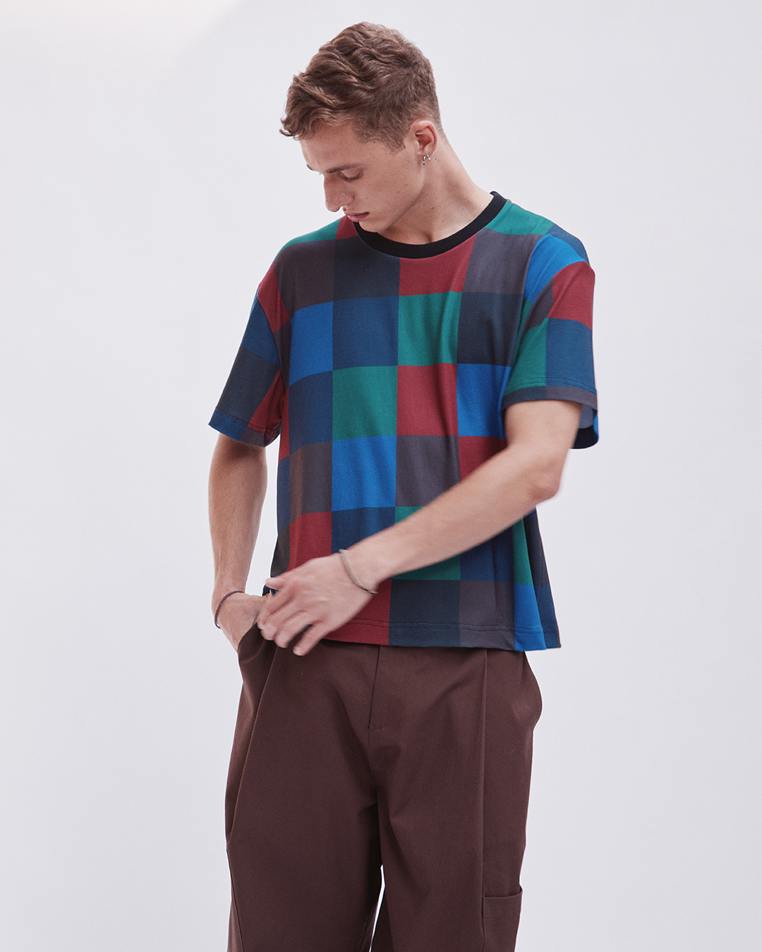 POLERA ATIQ PIXEL BOLD  4
