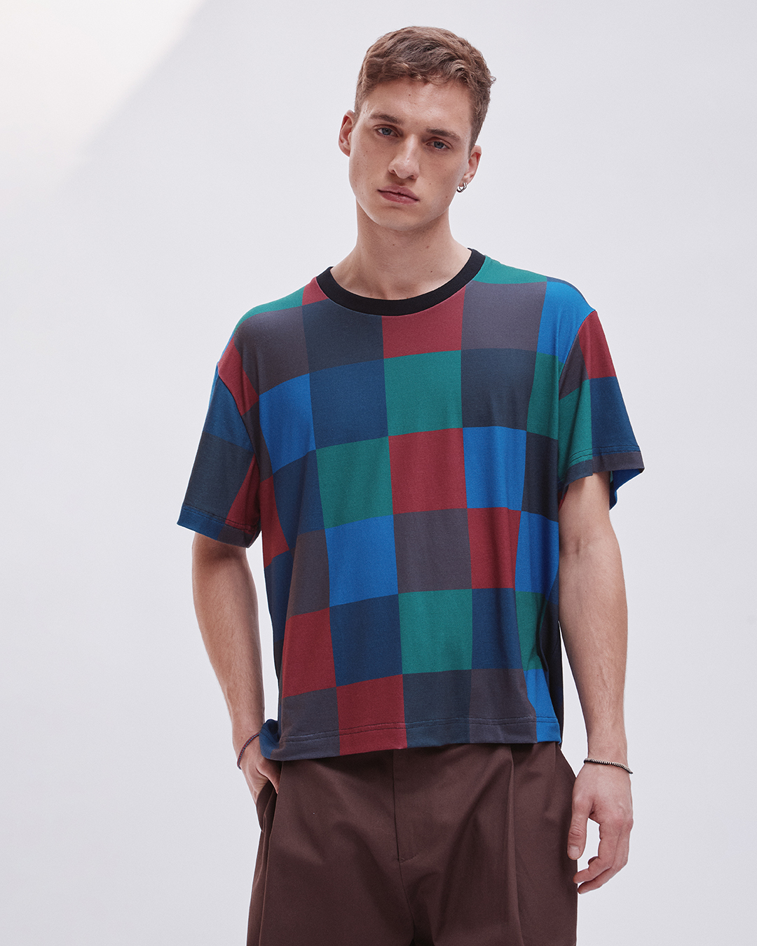 POLERA ATIQ PIXEL BOLD  1