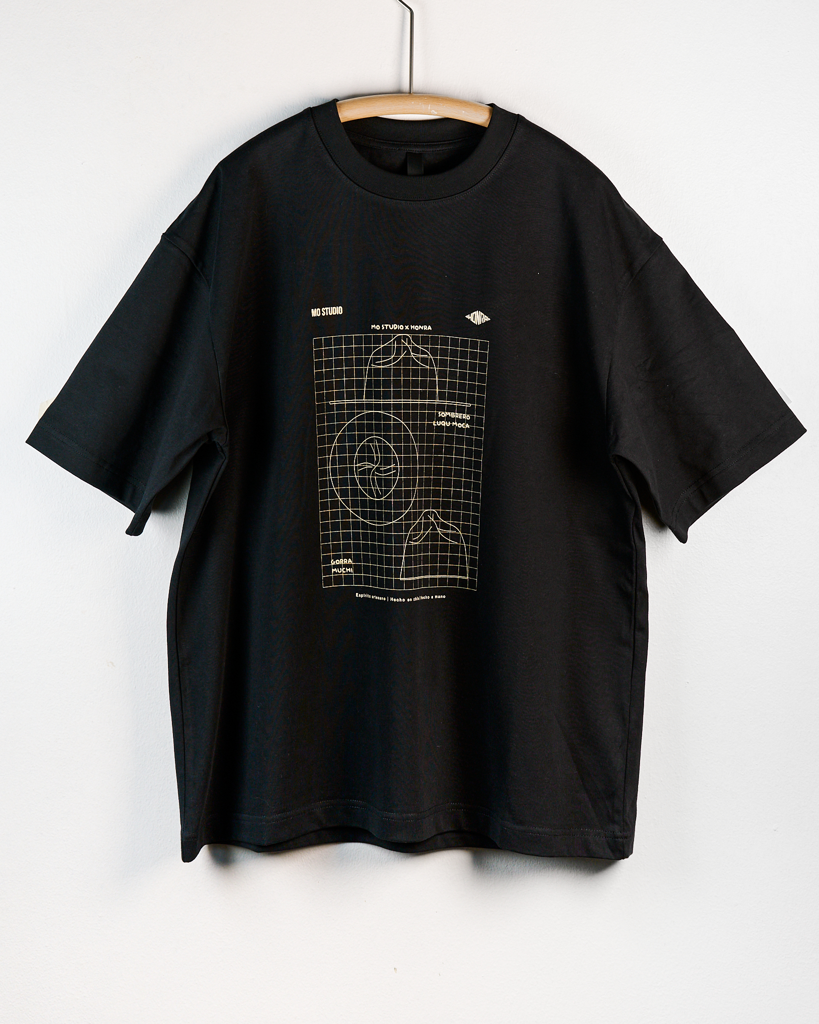 POLERA LUQU/MUCHI NEGRA 1