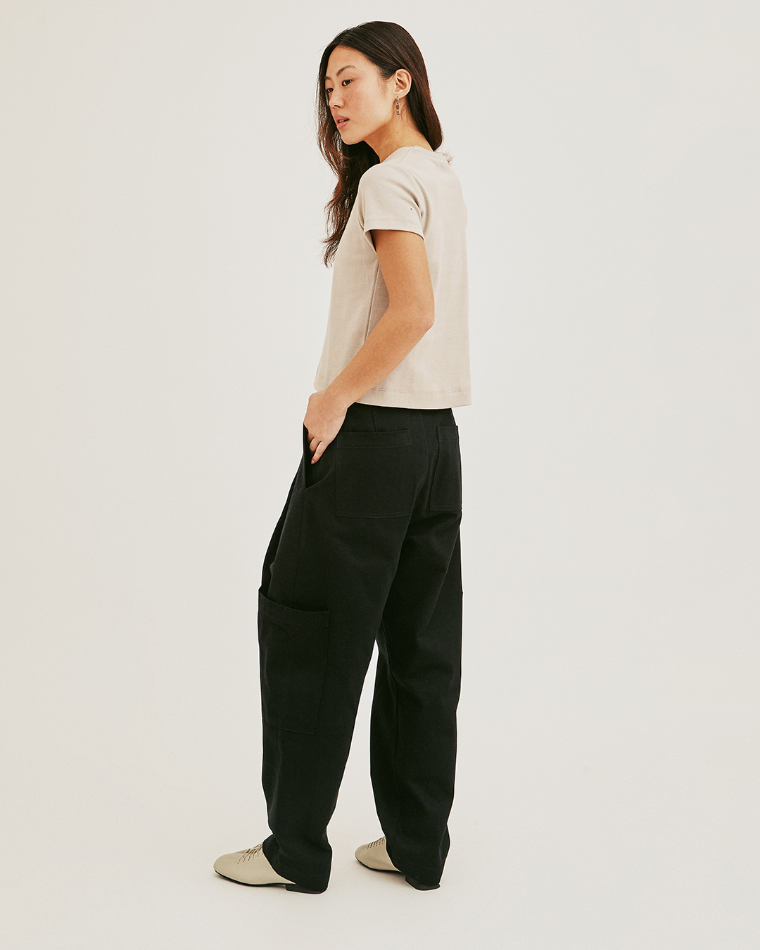 PANTALON RUMI UTILITARIO NEGRO 3