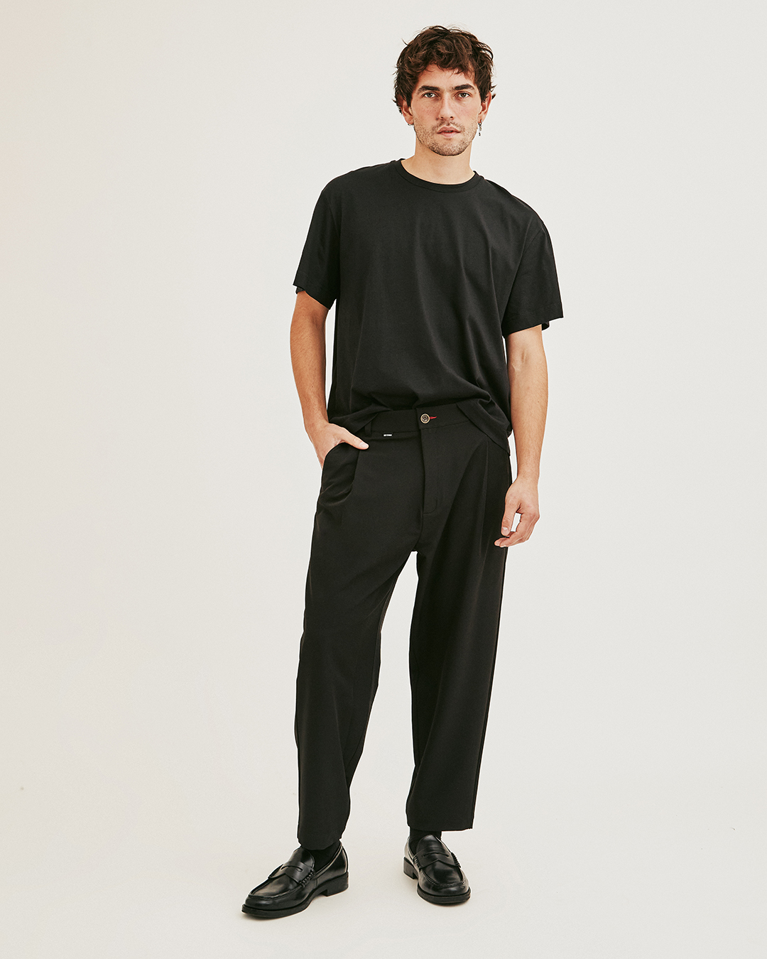 PANTALON OM STRIP NEGRO 4