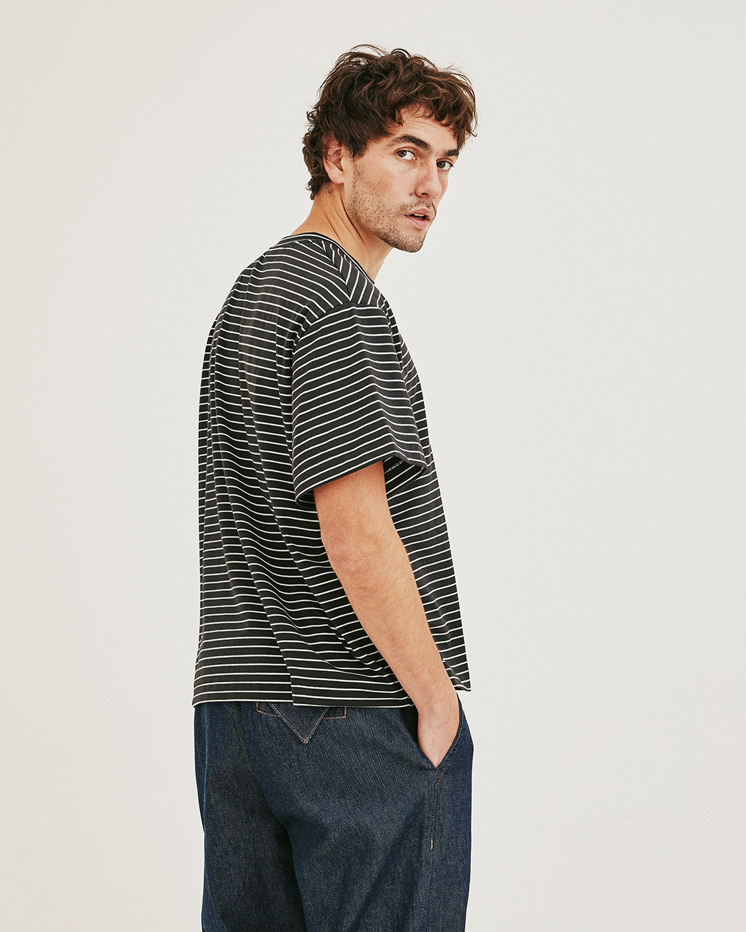 POLERA ATIQ STRIPES BW 4