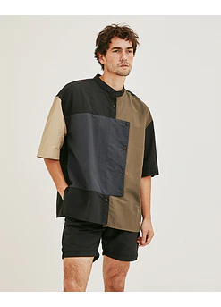 CAMISA NUNA PATCH CUADRADO MC 