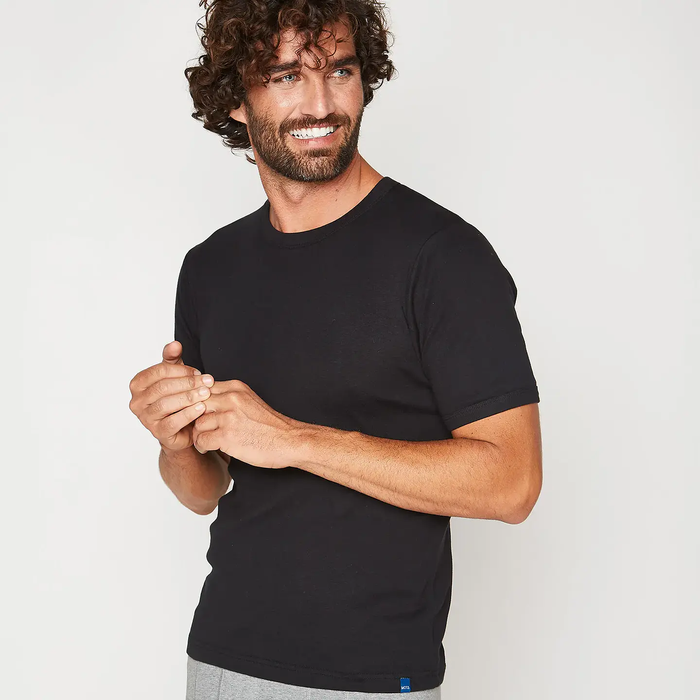 POLO MANGA CORTA CUELLO REDONDO NEGRO 1