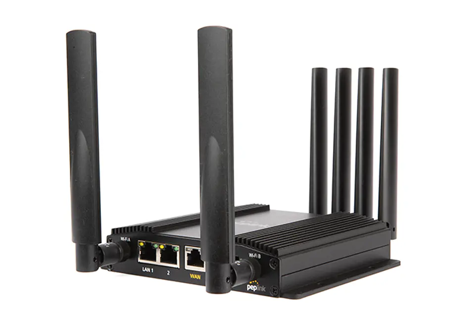 Router Celular 5G Peplink MAX BR1 Pro con Wi‑Fi 6 y WAN 2,5G (X62) 1