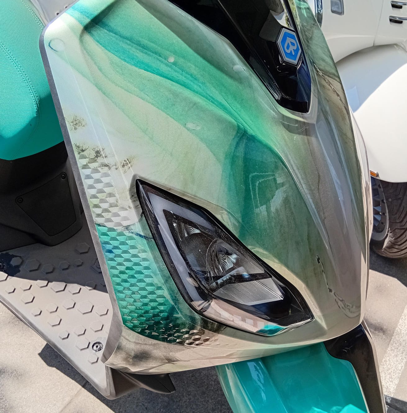 Escudo frontal Piaggio One