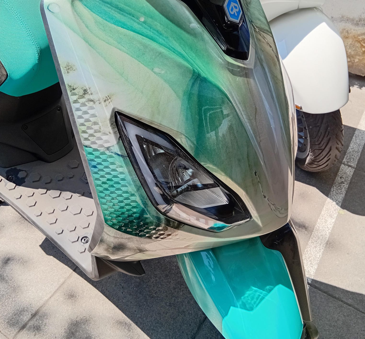 Foco frontal derecho Piaggio One