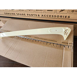 borde lateral derecho VESPA VXL