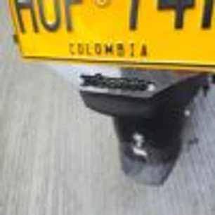 PORTA PLACA DISCOVER 3D