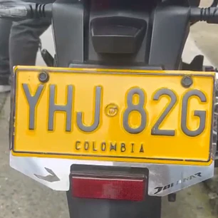 PORTA PLACA DOMINAR