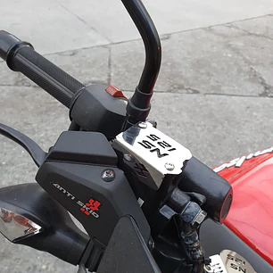 PROTECTOR DE BOMBA DELANTERA NS 125