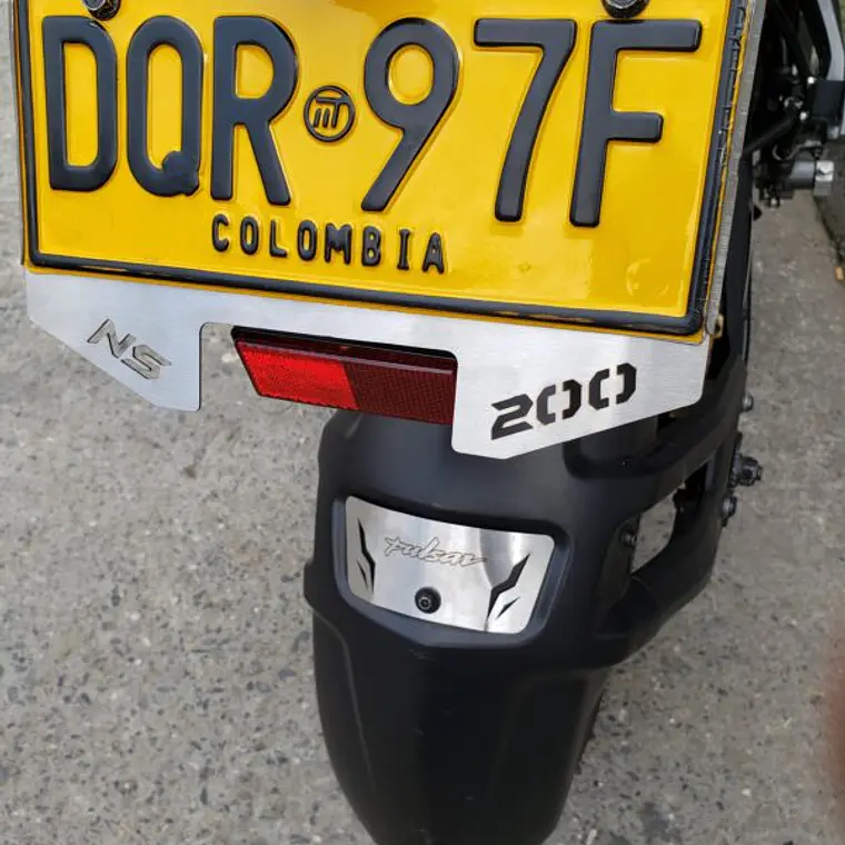 GUARDA BARRO NS 200 3