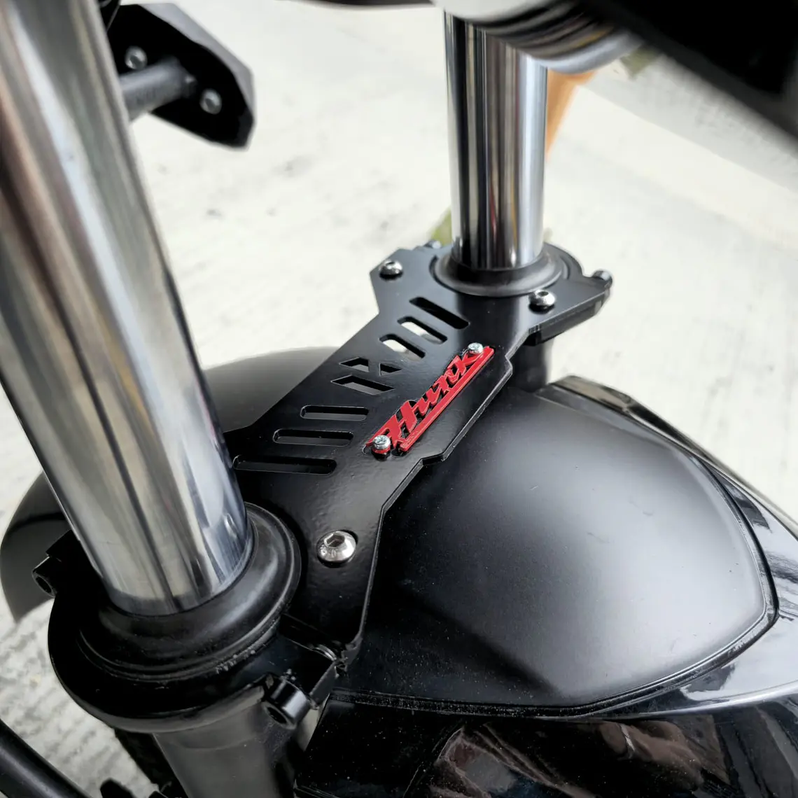 BARRA ESTABILIZADORA HUNK 125R 3D 3