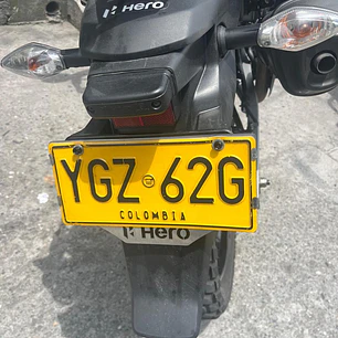 PORTA PLACA HERO