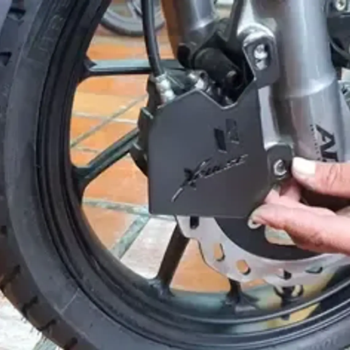 CALIPER XPULSE 200 4V 2