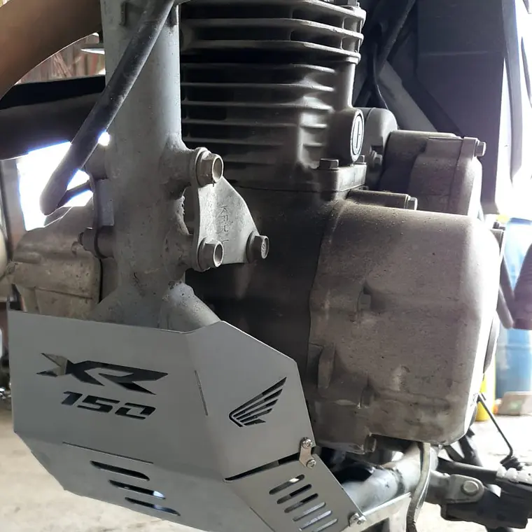 QUILLA O PECHERA XR 125 XR 150 2