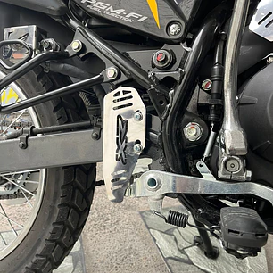 PROTECTOR DE BOMBA TRASERA PLANA XR 190