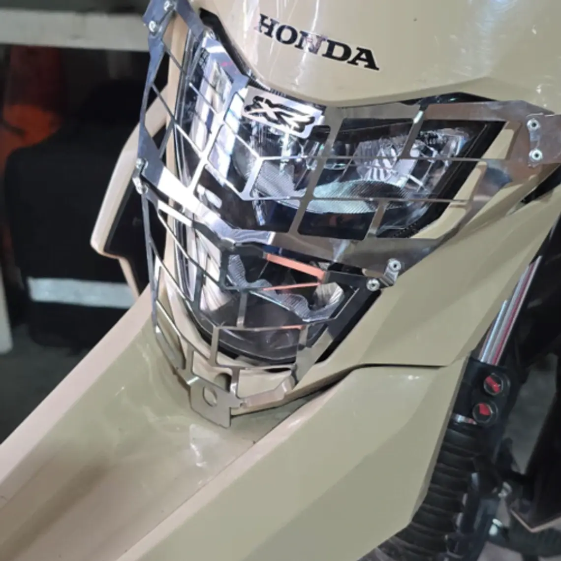 PROTECTOR DE FAROLA XR 190 2.0 2