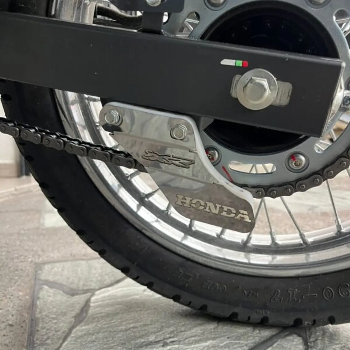 LATERAL PATIN TENSOR CADENA XR 190 2