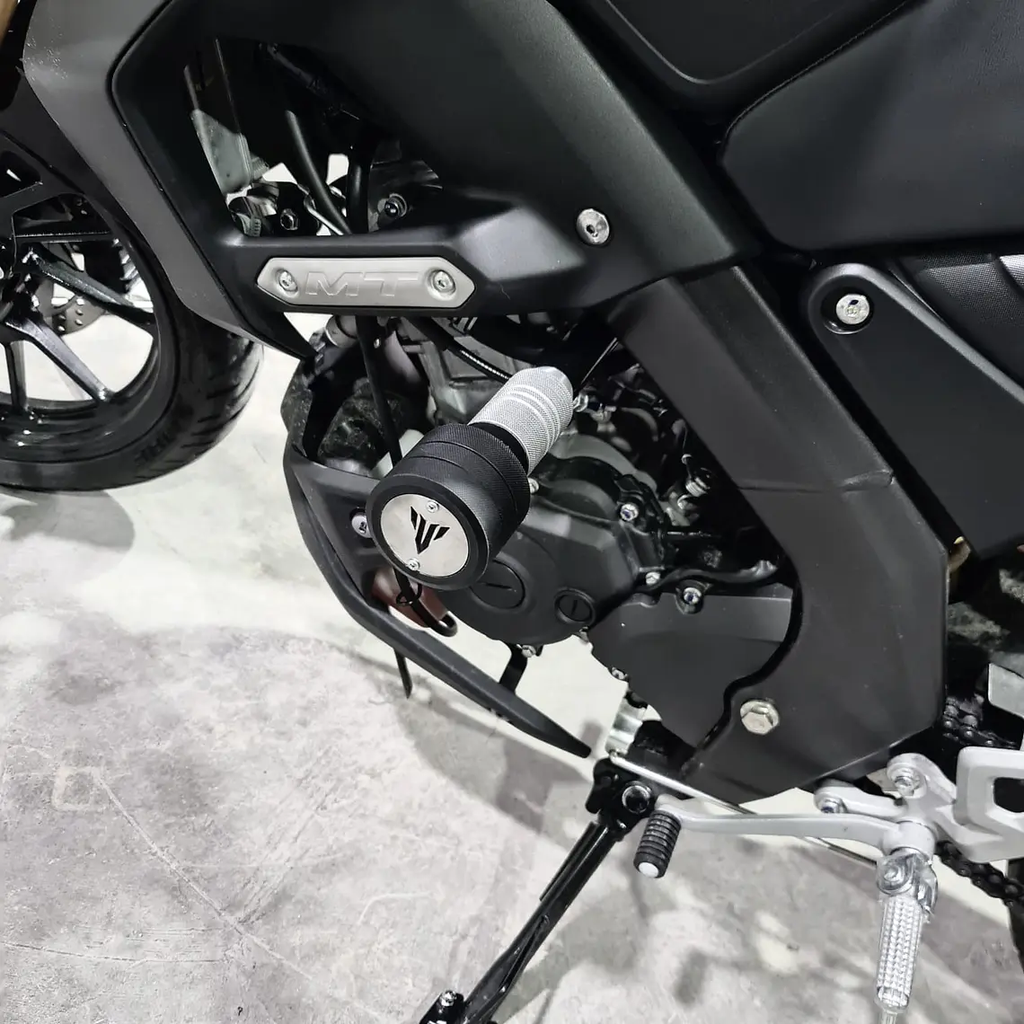 SLIDER MT15 CONO NEGRO 2