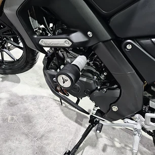 SLIDER MT15 LUJO
