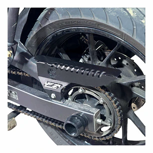 GUARDA CADENA FZ 25 3D