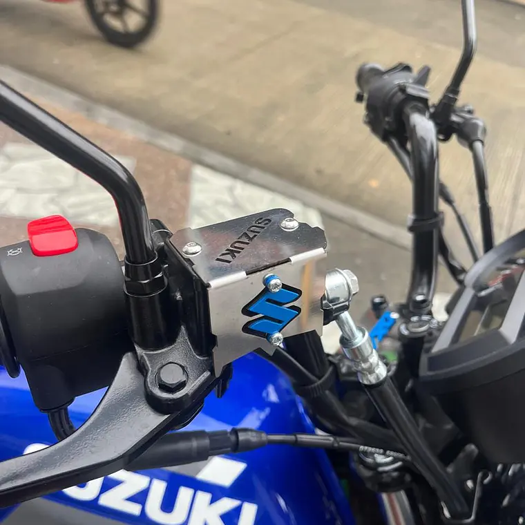 PROTECTOR DE BOMBA DELANTERA AX4 2