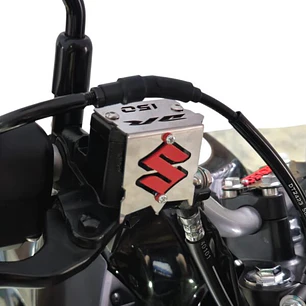 PROTECTOR DE BOMBA FRENO DELANTERO DR 150 3D