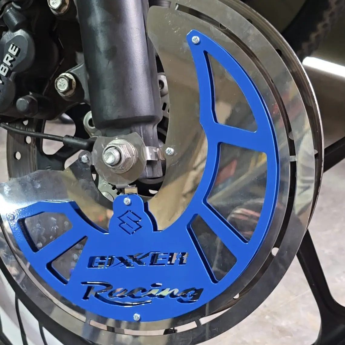 PROTECTOR DISCO DE FRENO GIXXER 150 2