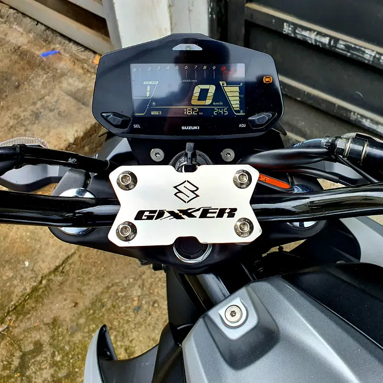 ACUTRAX GIXXER 150 2